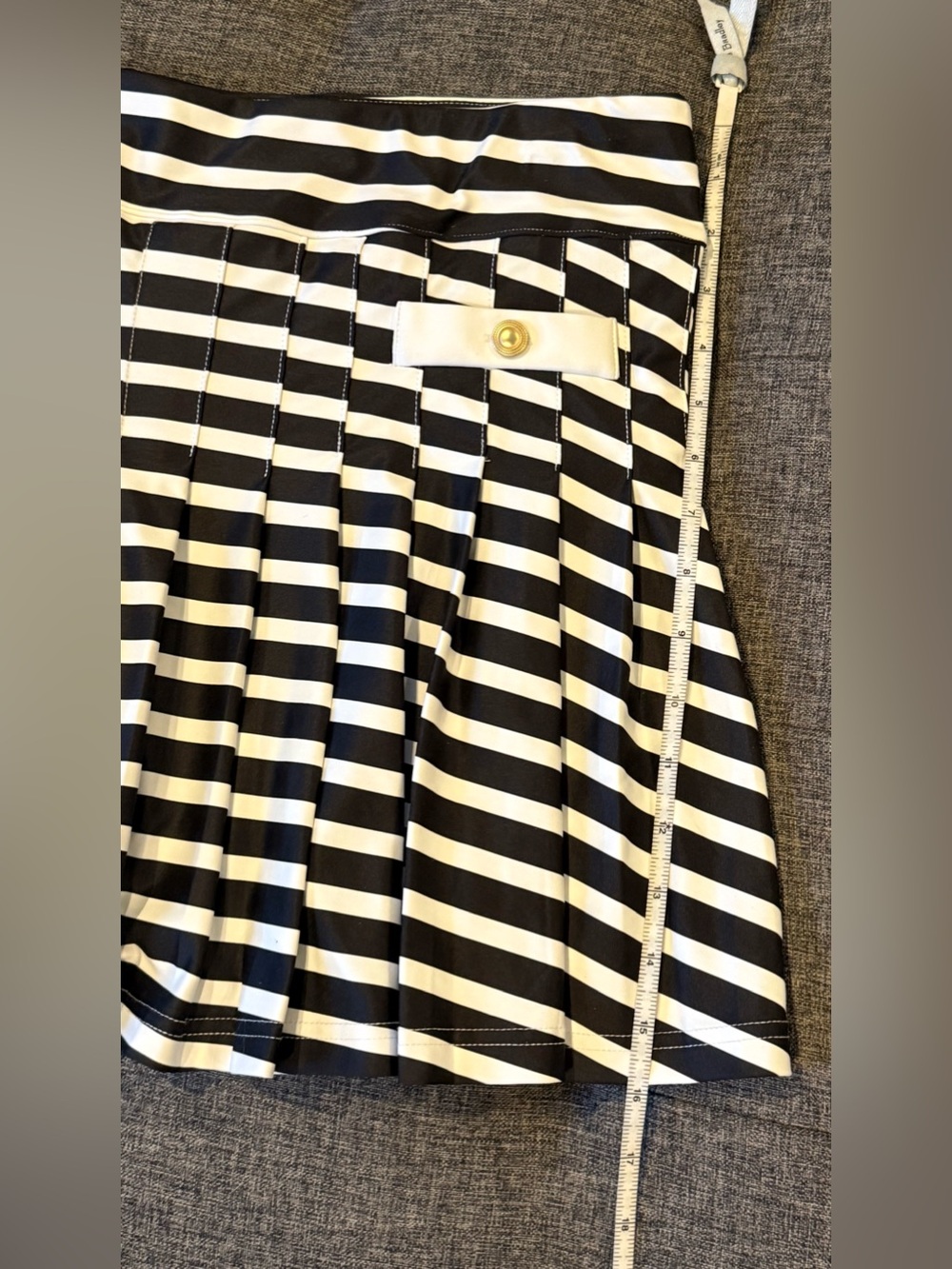 Smith & Quinn Black and White Striped Pleated Mini Skirt with shorts - Picture 5 of 7